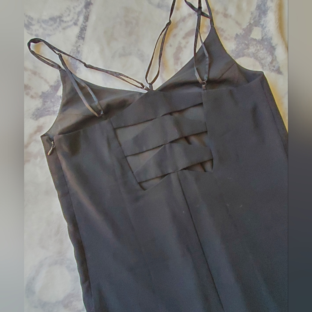 The little black dress! - Picture 8 of 12